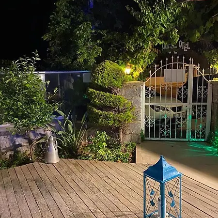 Bed & Breakfast House Hotel Cesme